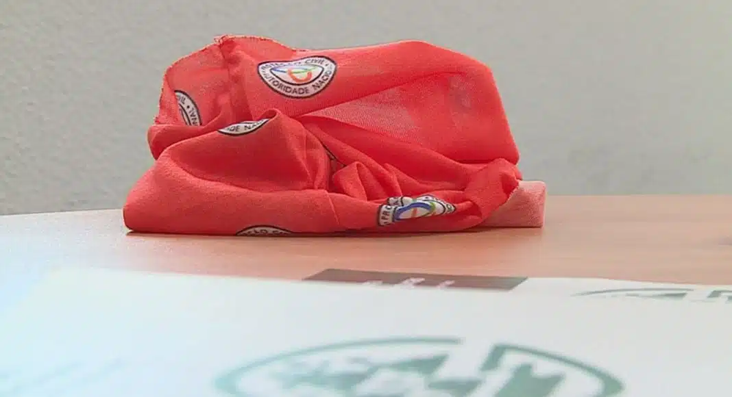 Inflammable snood controversy: all defendants face trial