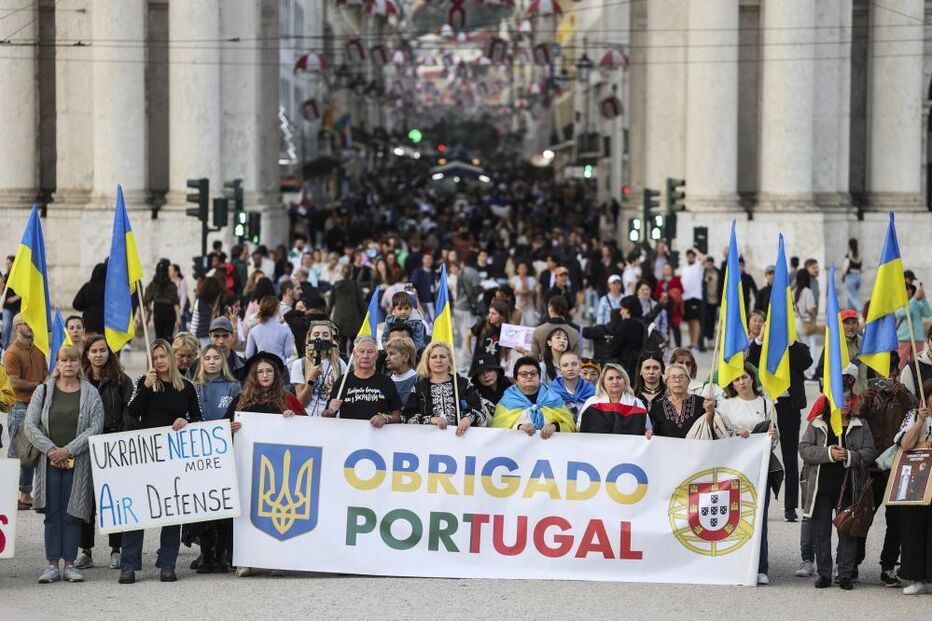 Hundreds gather in Lisbon to mark 1,000 days of “terrorist war” in Ukraine
