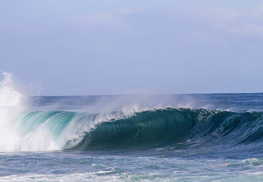 Sea waves