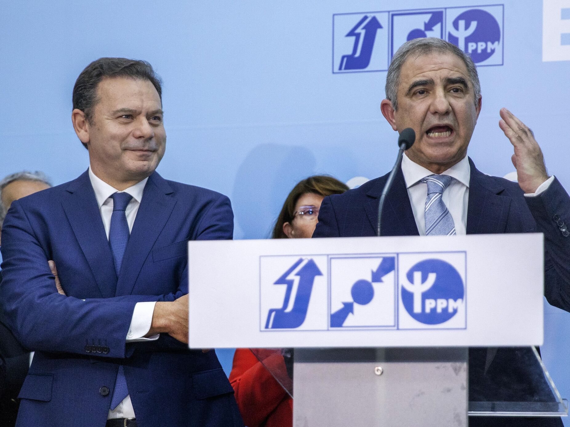Fighting to stay in power, Azores PSD leader José Manuel Bolieiro has stressed that he is available to "dialogue with all parties "to guarantee good prospects for all in the parliamentary scenario". Image: Eduardo Costa/ Lusa