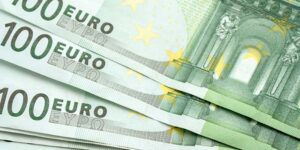 Foreign minister urged to ‘come clean’ over VIP flight from Guinea-Bissau transporting €5 million in cash