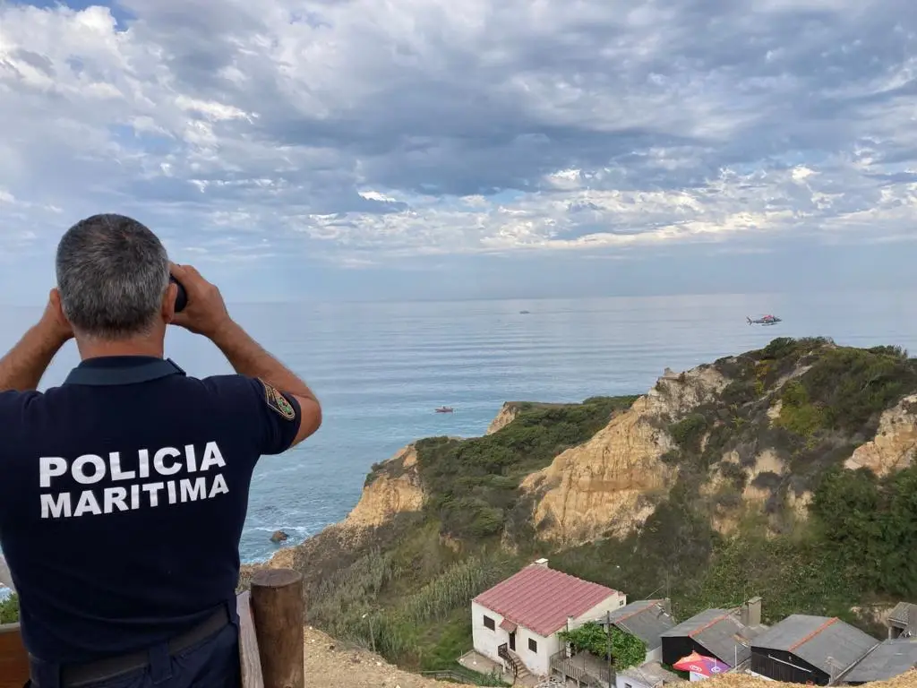 Searches resume for young Ukrainian ‘missing at sea’ from Alcobaça