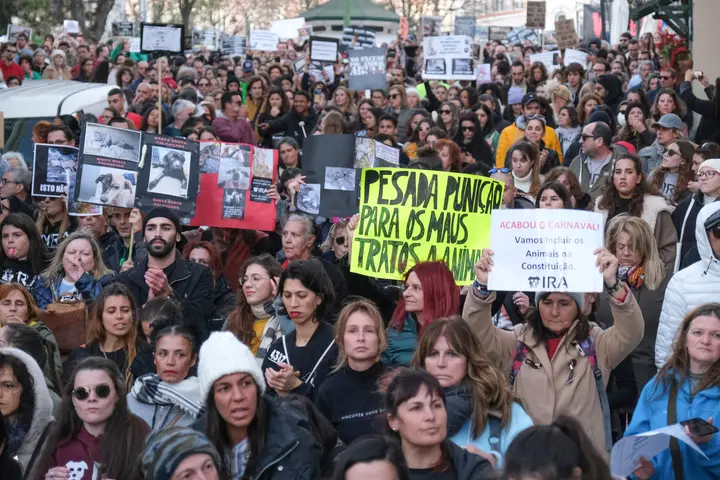 Another complicated night in various greater Lisbon municipalities|Further vandalism in Lisbon as Cape Verdean president expresses ‘deep sadness’ over fatal shooting