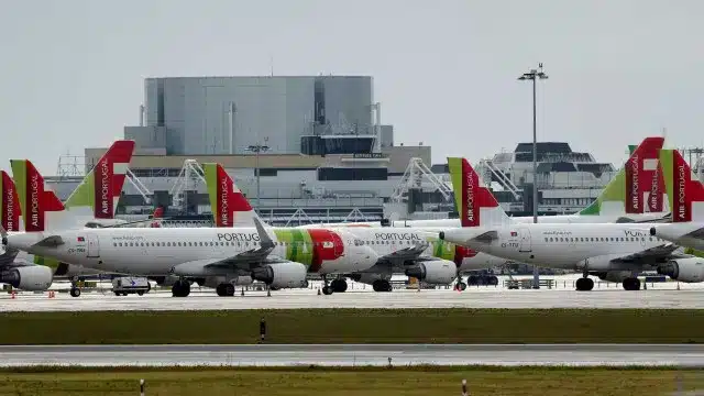 TAP privatisation: IAG takes a(nother) very public stand