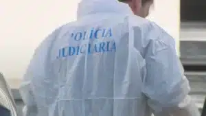 Teen arrested in Peniche over murder of sister