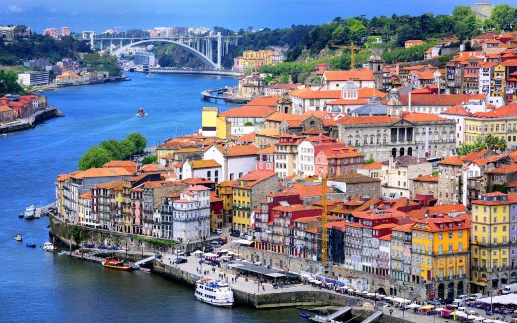 porto-old-town-and-river-douro-cropped-xlarge-1024x640.jpg