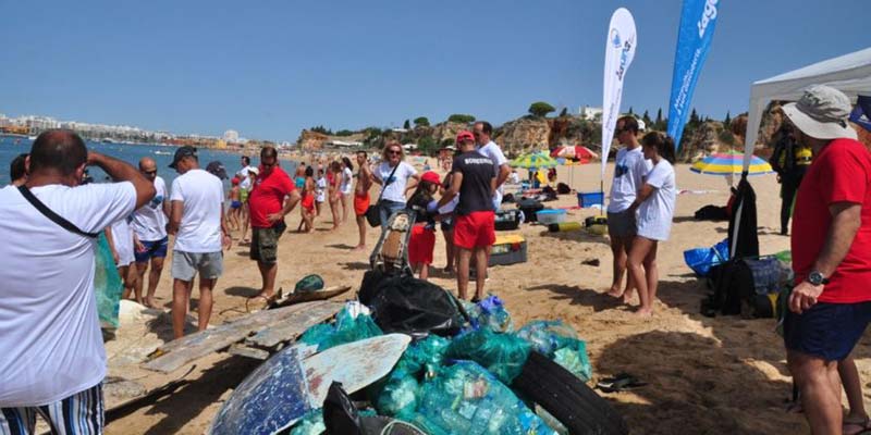 Underwater cleanup planned at Praia do Olival