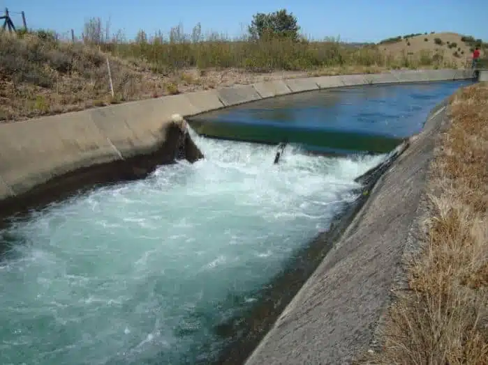 Mira irrigation channel