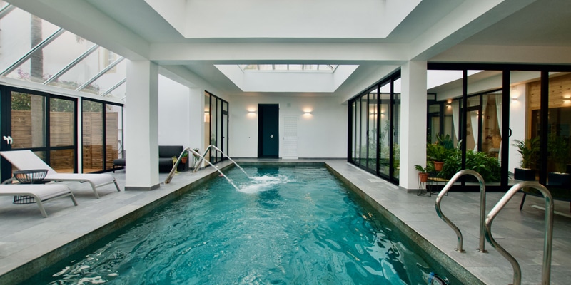 View of the swimming pool at Sal Spa Luz|