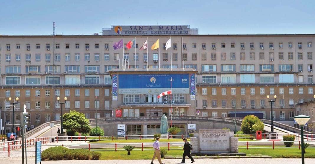 |TVI's investigative reporter Sandra Felgueiras outside Santa Maria Hospital|Favoritism controversy inches closer to ‘scandal’ detractors claimed at outset