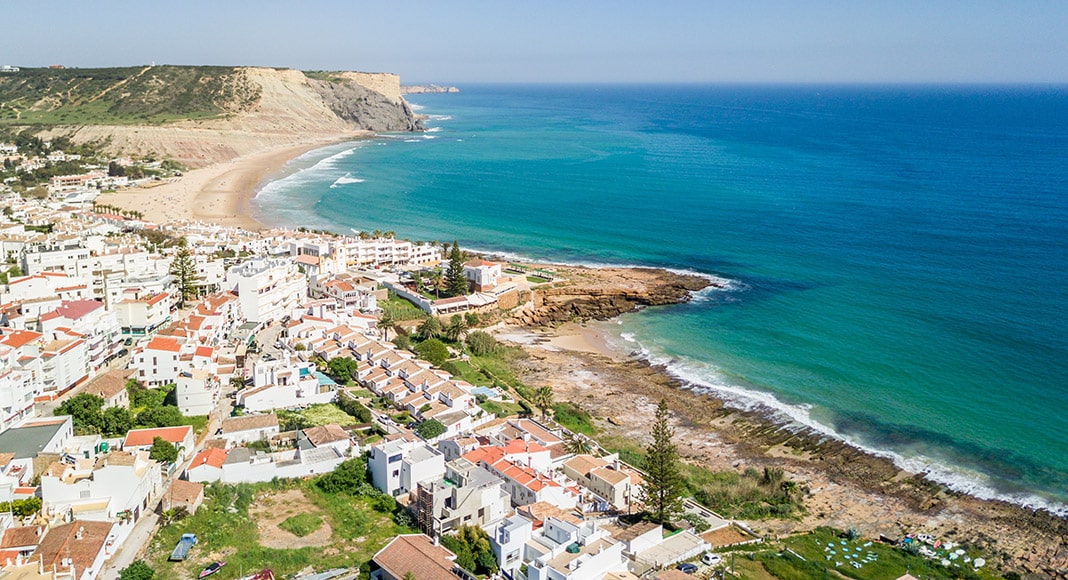 Irish travel industry names Algarve ‘Best Summer Destination’
