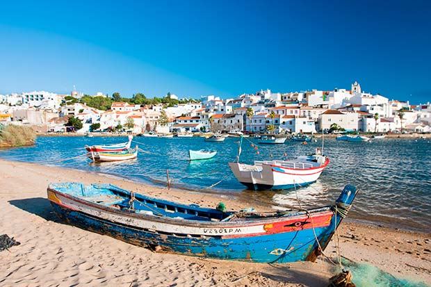 shutterstock_150388187-ferragudo.jpg