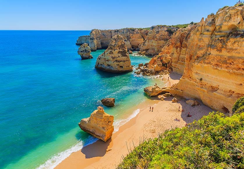 Marinha beach, Lagoa|Environment Minister Duarte Cordeiro during the presentation of the Algarve natural marine park at the University of the Algarve in Faro last week|Apresentação Pedra do valado na UALG 05-06-2023-64a