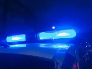 Four pedestrians injured when car comes off road between Praia da Luz-Burgau