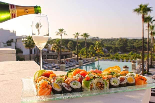 sushi-lago-lounge-1.jpg