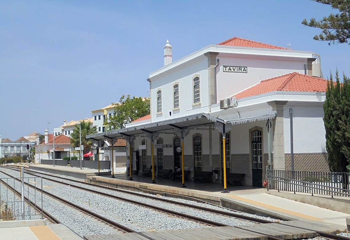 tavira_train_station.jpg
