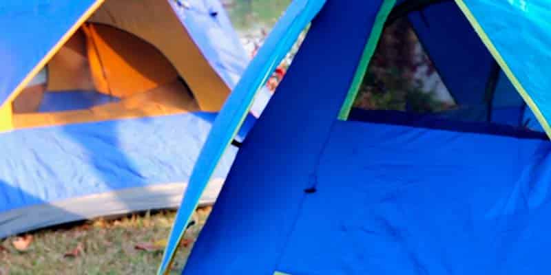 Teachers living in tents in Algarve waiting for summer rental prices to drop