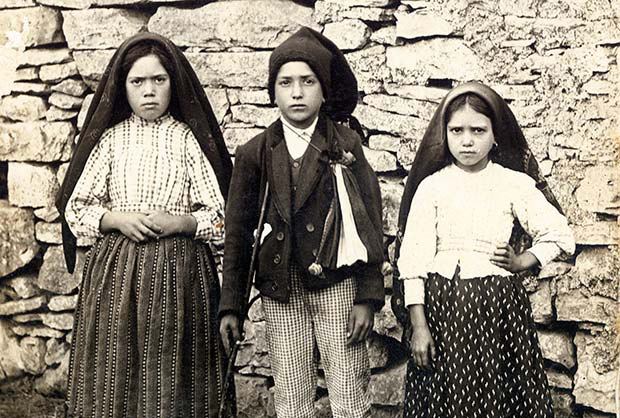 three-shepherds-fatima.jpg