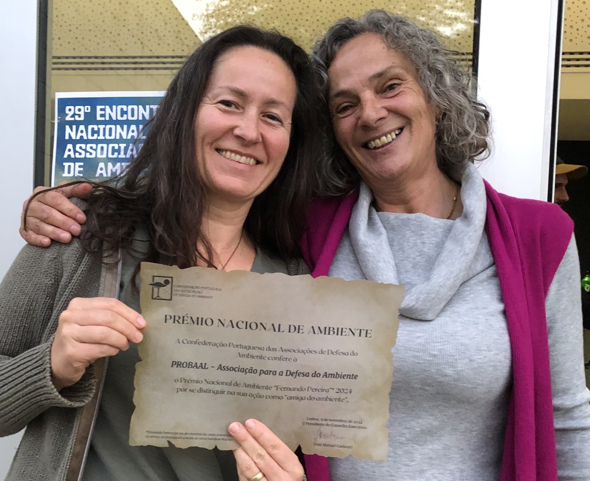Left to right: Probaal's Amanda McGregor with Sofia Palmeiro|Algarve campaigners receive “friend of environment award”