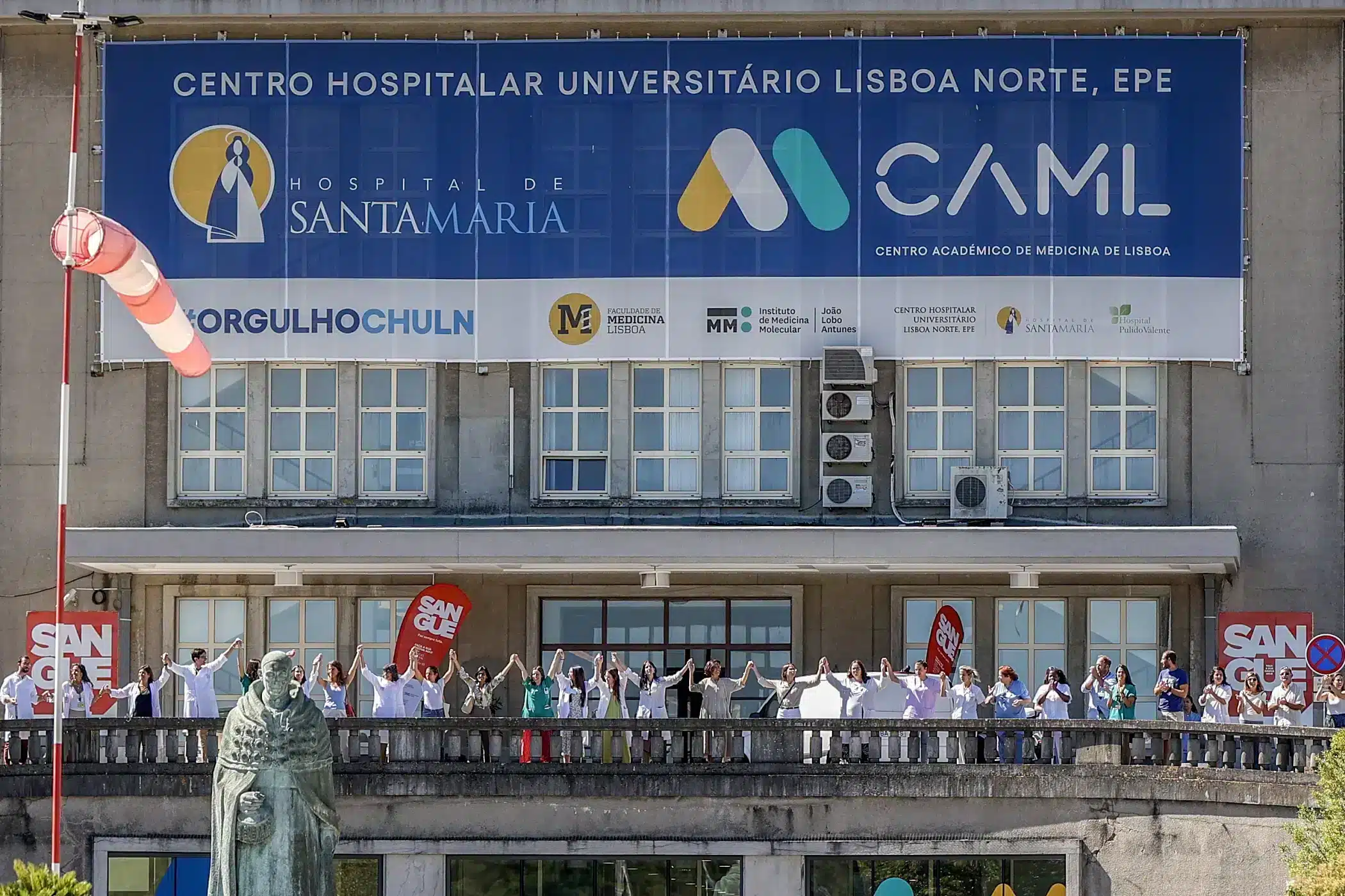 Increasing numbers of people cannot afford to live decently in the Algarve. Image: José Coelho/ Lusa