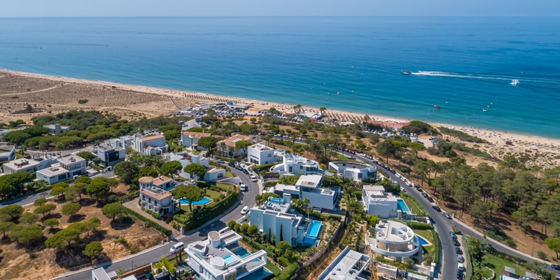 Aerial view of Vale do Lobo resort who felt a rise in real estate investment throughout 2020 and 2021