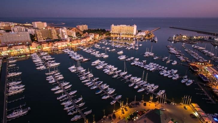 vilamoura_by_night.jpg