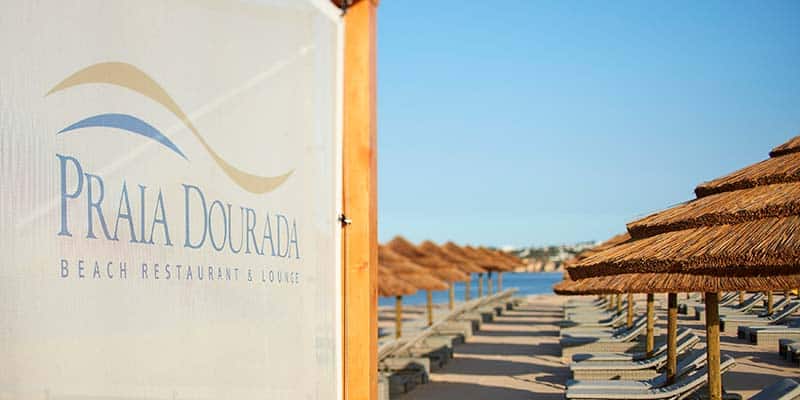 Live music, refreshing cocktails and delicious snacks at Armação Summer Party