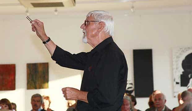 walter-sulzer-conducting.jpg