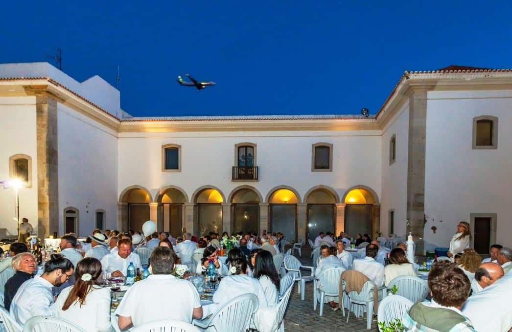 white_night_in_faro_2.jpg