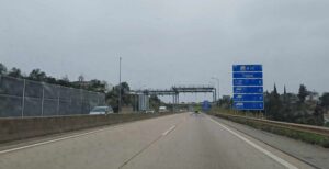 Truck tips over on Algarve’s A22, scattering cargo across motorway