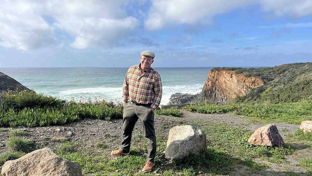 Birthday shirt: Chequing out the Costa Vicentina for a birthday lunch