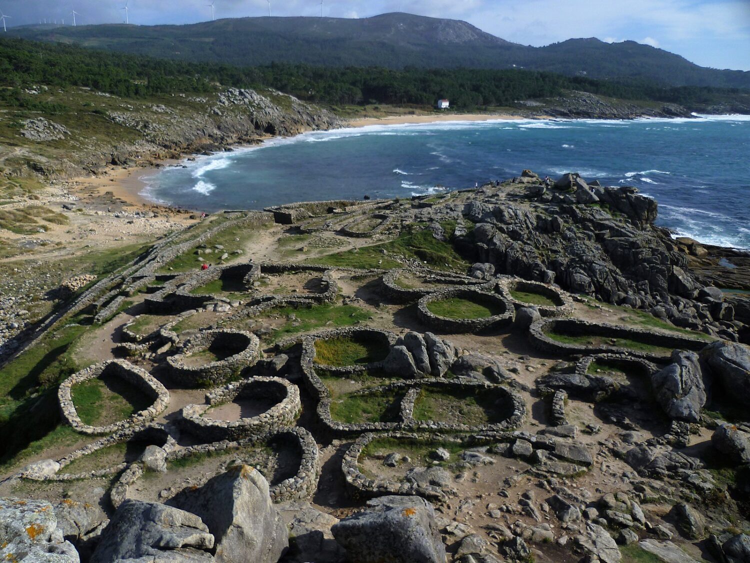 Castro de Baroña Coruña Spain - Photo Anais Goepner Wikipedia