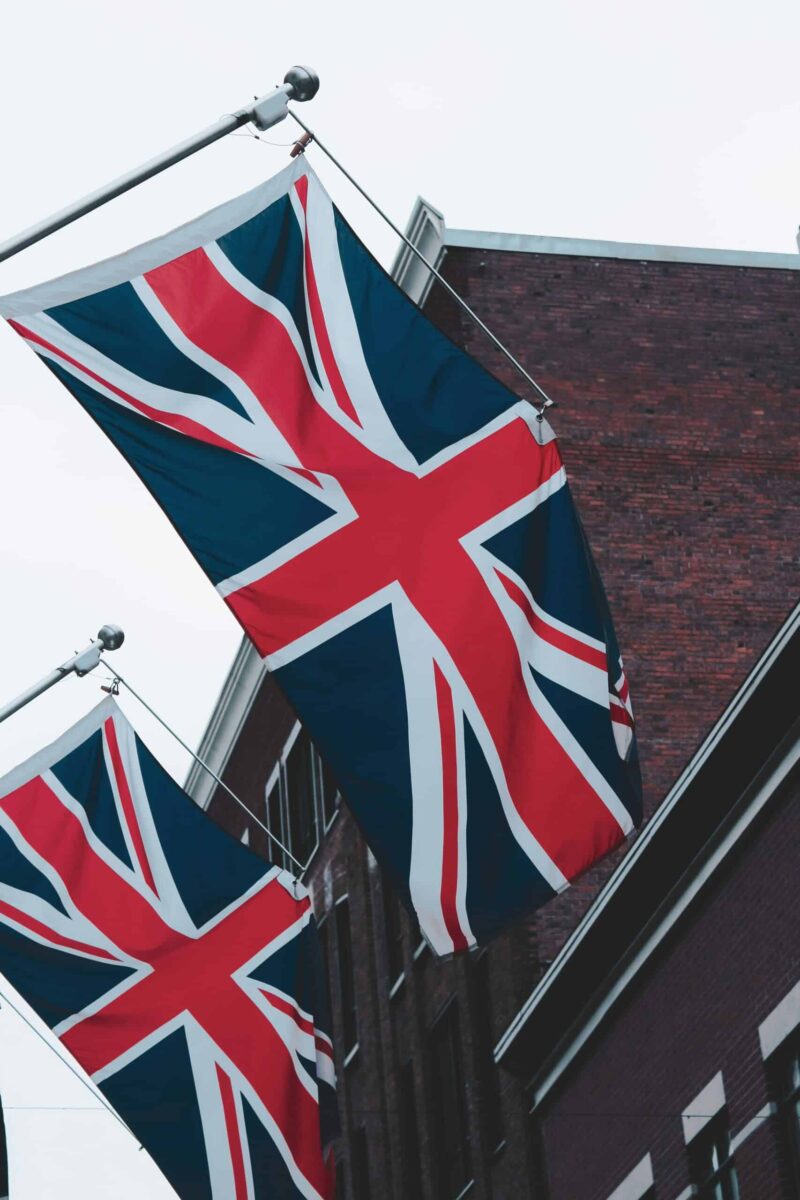 UK flag (sigmund-unsplash)