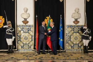 Marcelo receives Aga Khan, first official meeting of Ismaili leader