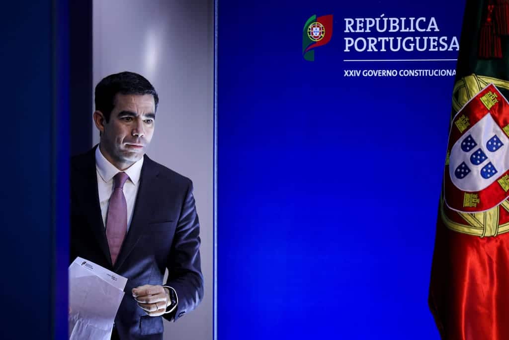 Leitão Amaro presenting new measures to control illegal migrants today. Image: Lusa