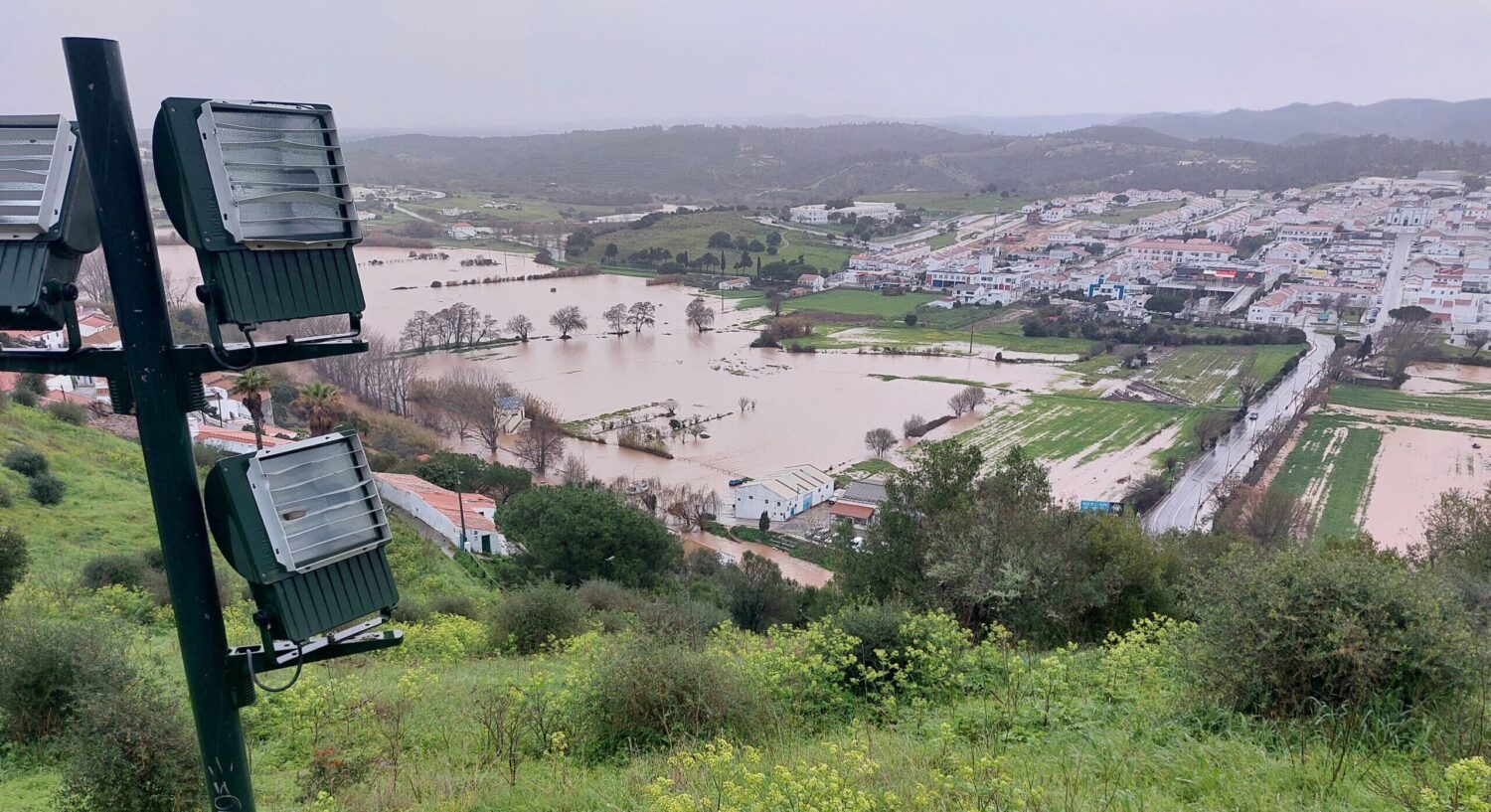 Areas of the western Algarve, particularly Costa Vicentina, have not seen this level of rainfall for over 10 years.