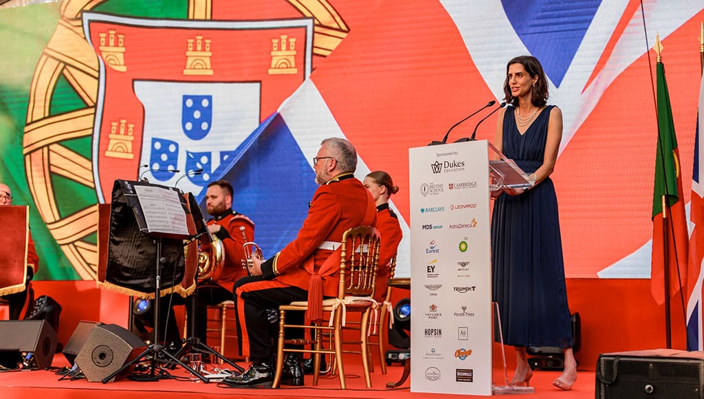 Delivering a speech at an Embassy event at the Official Residence