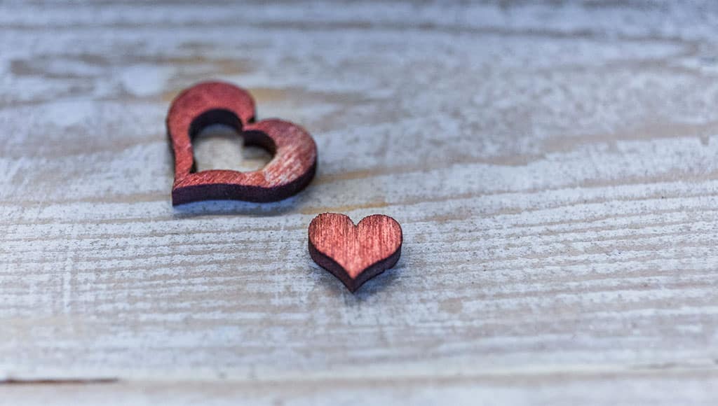 Hearts (Isaac-quesada-unsplash)