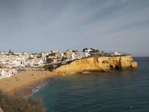 Algarve hotels expect busier Easter than last year