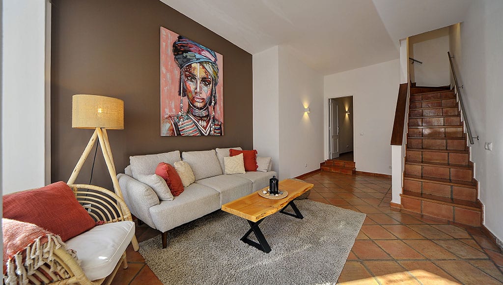 Charming townhouse with roof terrace and sea views in the heart of Boliqueime