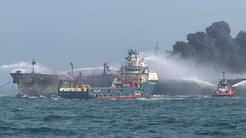 ships collision
