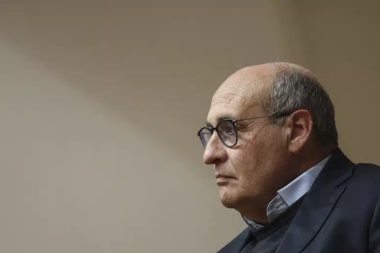 PS heavyweight António Vitorino is much more concerned about where new elections would leave the country. Image: Andre Kosters/ Lusa