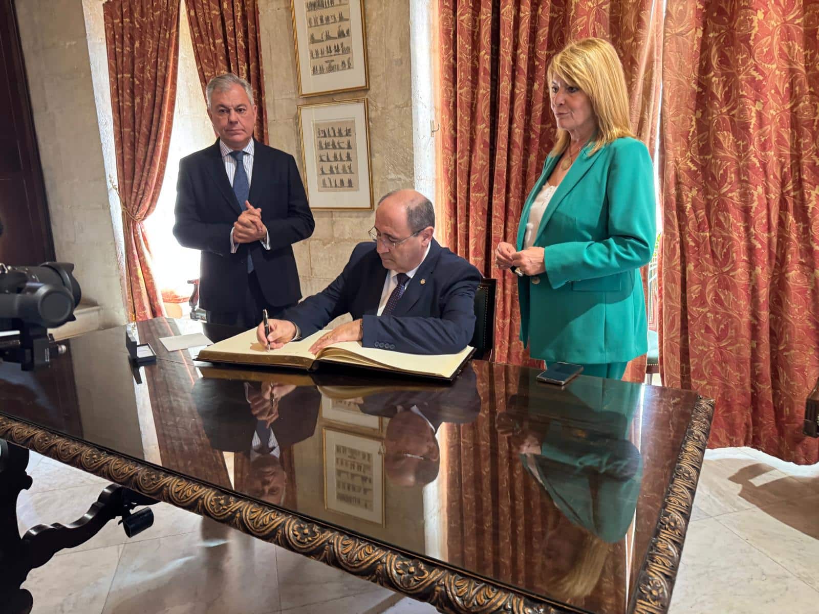 Mayors continue to push for Algarve-Andalusia high-speed rail link