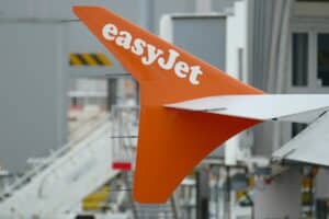 easyJet reopens Faro base for 2025 summer