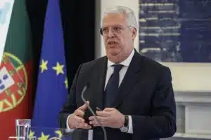 Government greenlights €300 million investment in four companies 