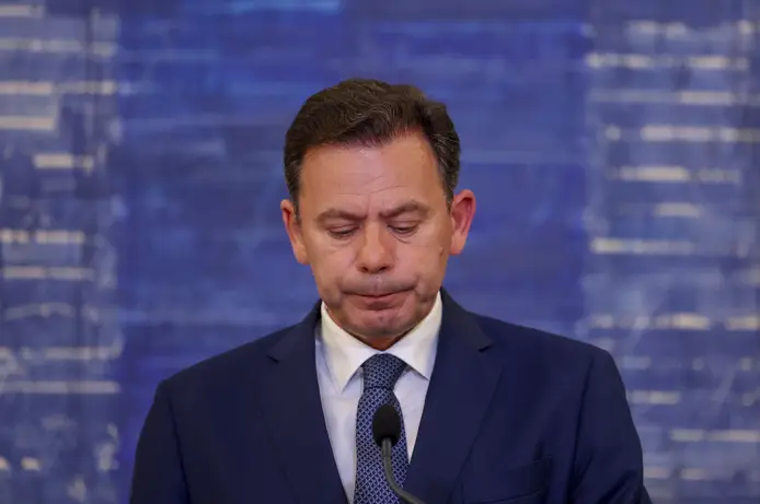 Prime Minister Luís Montenegro addressed country over Antena 1 radio station at 9.30pm last night. Photo: José Sena Goulão/ Lusa