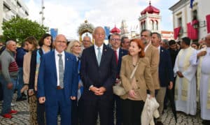 President Marcelo joins religious procession in Loulé