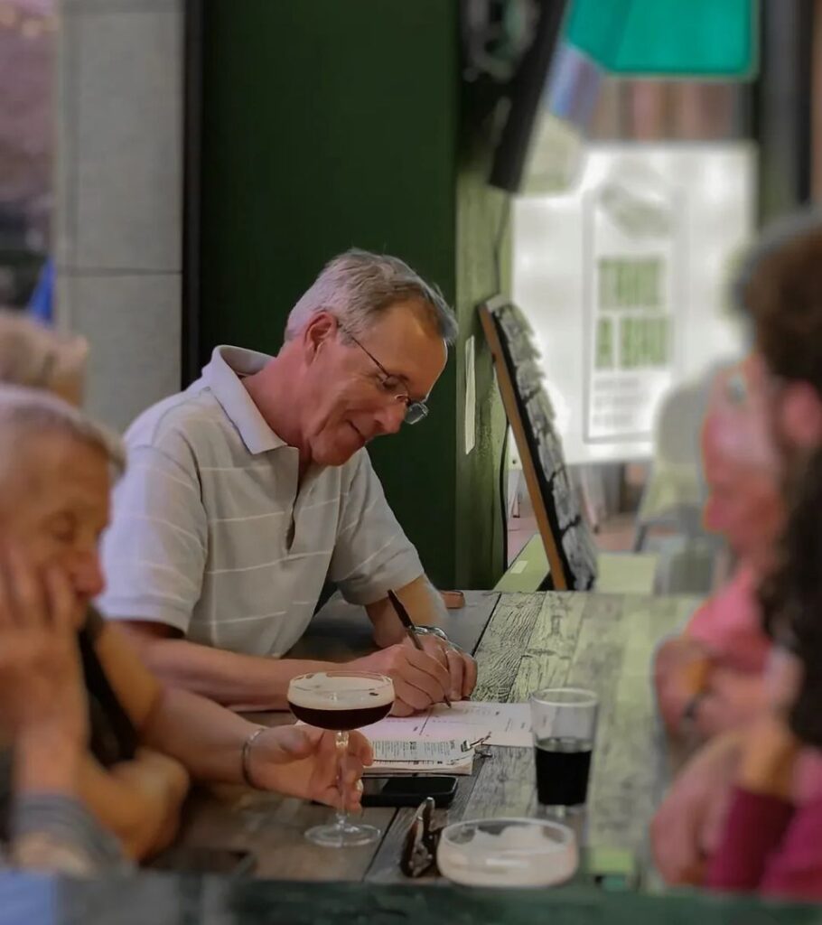 Robert is a regular at both the quiz and Cadela Carlota
