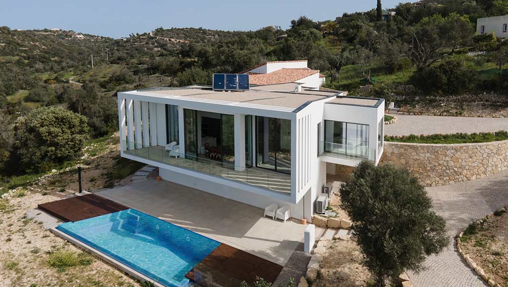 Photo of a sustainable luxury home in the Algarve by Core Architects