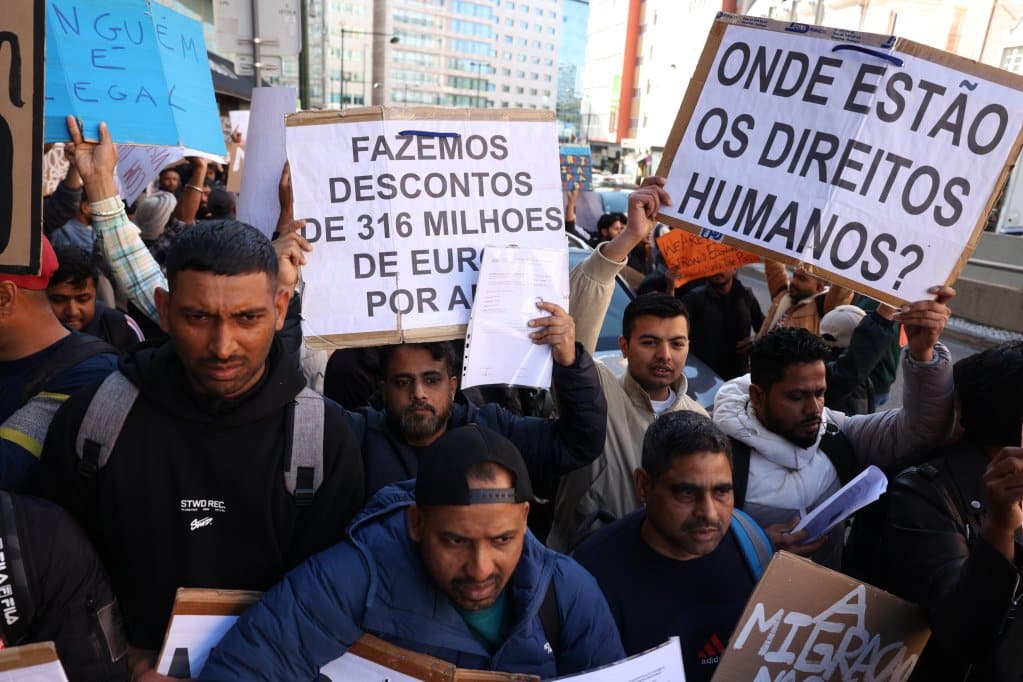 A recent demonstration staged by immigrants, demanding legalisation in Portugal. Image: Miguel A Lopes/ Lusa